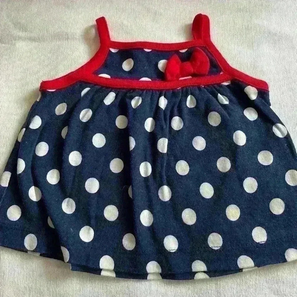 Bundle of 8 Baby Clothes 0-3 Month Used Great Condition Carter, Old Navy & more - Picture 10 of 12